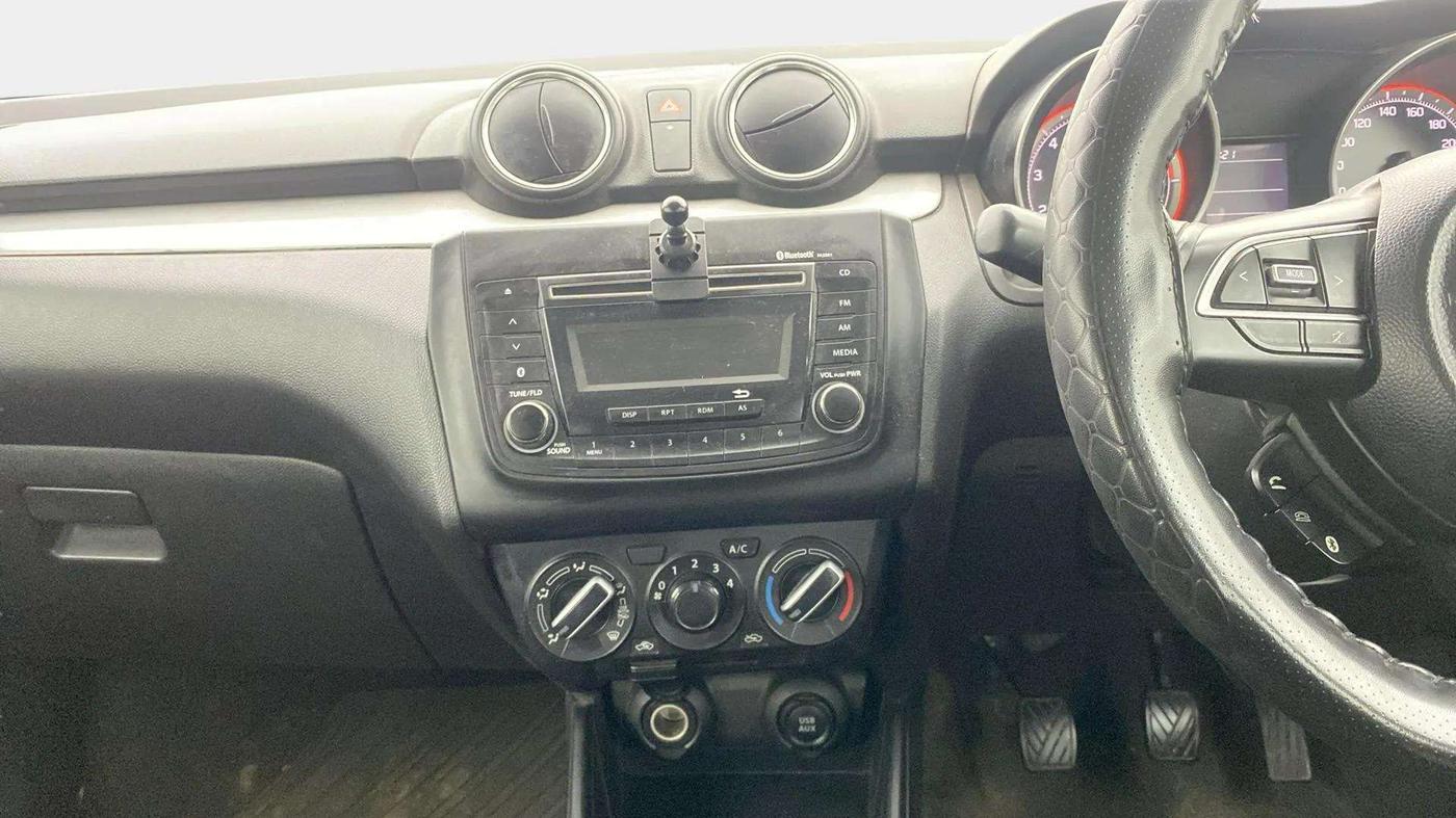2020 Maruti Swift VXI, Petrol, Manual, 49,564 km, Air Conditioner