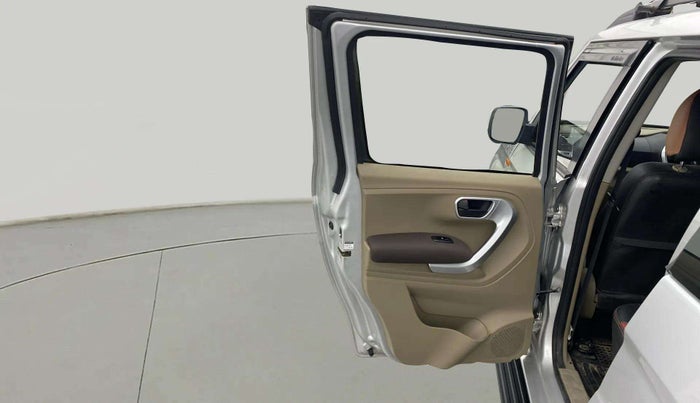 2018 Mahindra TUV300 T8, Diesel, Manual, 63,647 km, LHS Rear Door