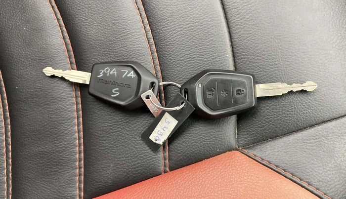2018 Mahindra TUV300 T8, Diesel, Manual, 63,647 km, Key Close Up