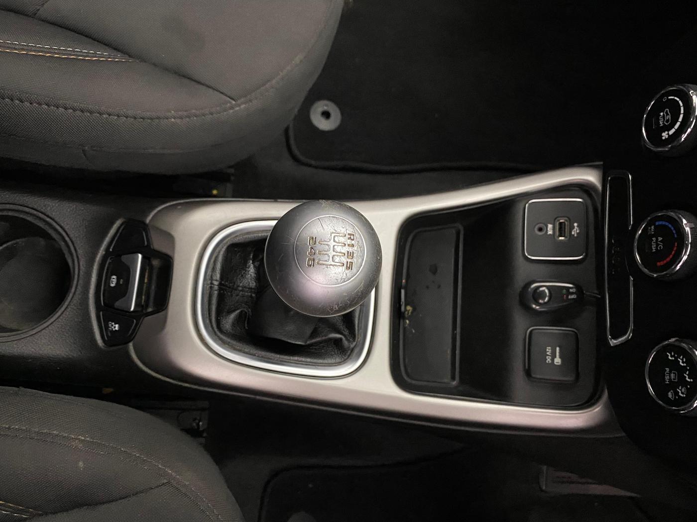 2018 Jeep Compass SPORT 1.4 PETROL, Petrol, Manual, 62,258 km, Gear Lever