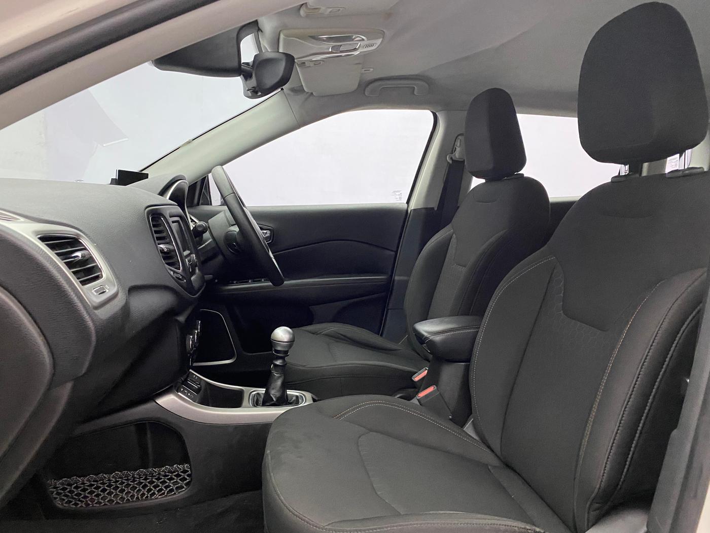2018 Jeep Compass SPORT 1.4 PETROL, Petrol, Manual, 62,258 km, Right Side Front Door Cabin