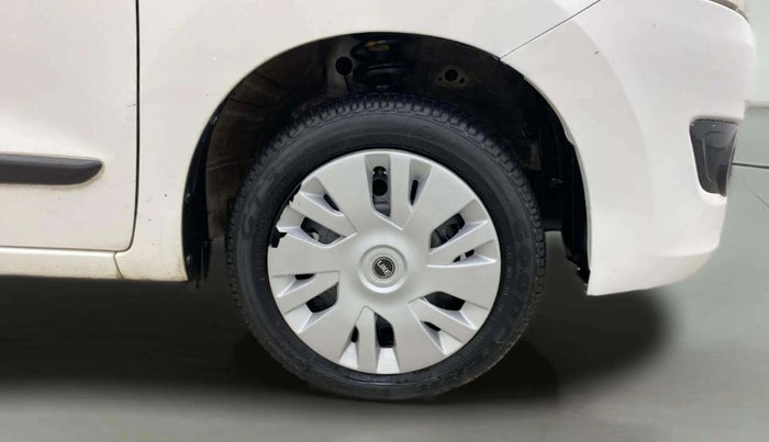 2016 Maruti Wagon R 1.0 VXI AMT, Petrol, Automatic, 55,819 km, Right Front Wheel