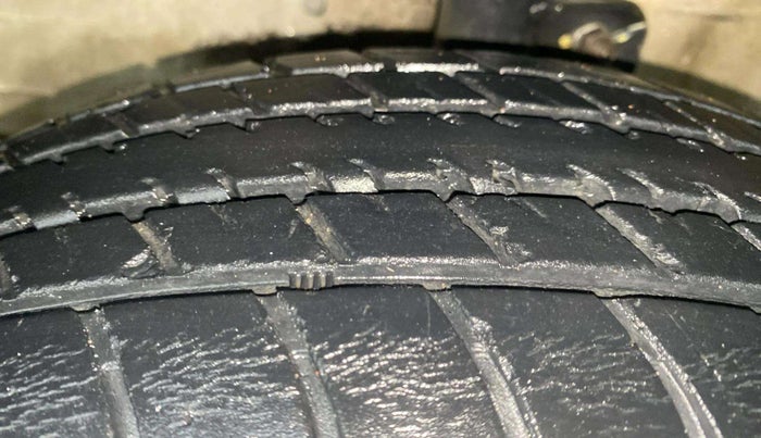 2017 Maruti Celerio ZXI AMT, Petrol, Automatic, 34,891 km, Left Front Tyre Tread