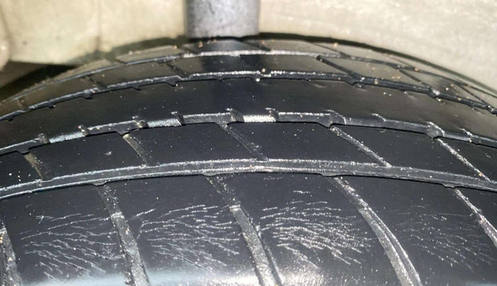 2017 Maruti Celerio ZXI AMT, Petrol, Automatic, 34,891 km, Right Rear Tyre Tread