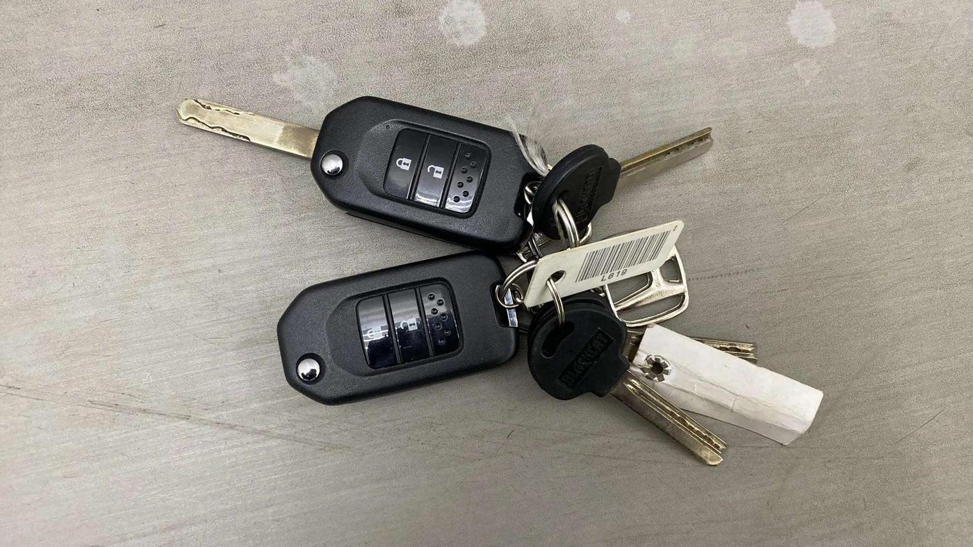 2021 Honda WR-V 1.2L I-VTEC SV MT, Petrol, Manual, 24,360 km, Key Close Up