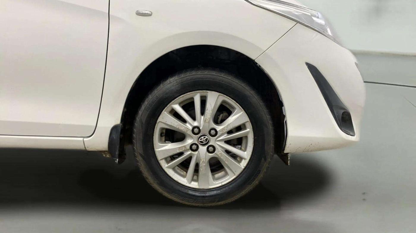 2020 Toyota YARIS J CVT, Petrol, Automatic, 40,424 km, Right Front Wheel