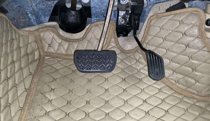 2020 Toyota YARIS J CVT, Petrol, Automatic, 40,424 km, Pedals