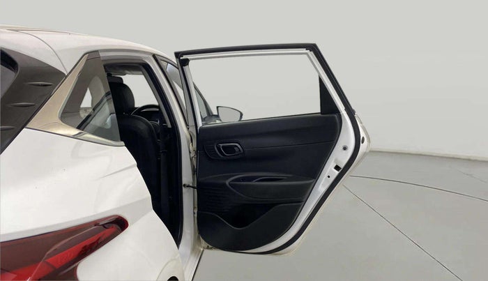 2022 Hyundai NEW I20 Sportz 1.2 IVT, Petrol, Automatic, 37,198 km, RHS Rear Door