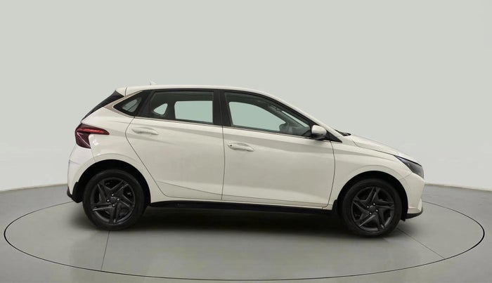 2022 Hyundai NEW I20 Sportz 1.2 IVT, Petrol, Automatic, 37,198 km, Right Side View