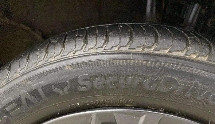 2022 Hyundai NEW I20 Sportz 1.2 IVT, Petrol, Automatic, 37,198 km, Left Rear Tyre Tread