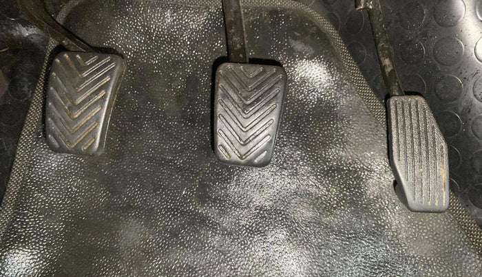 2013 Hyundai Eon D-LITE+, Petrol, Manual, 86,249 km, Pedals