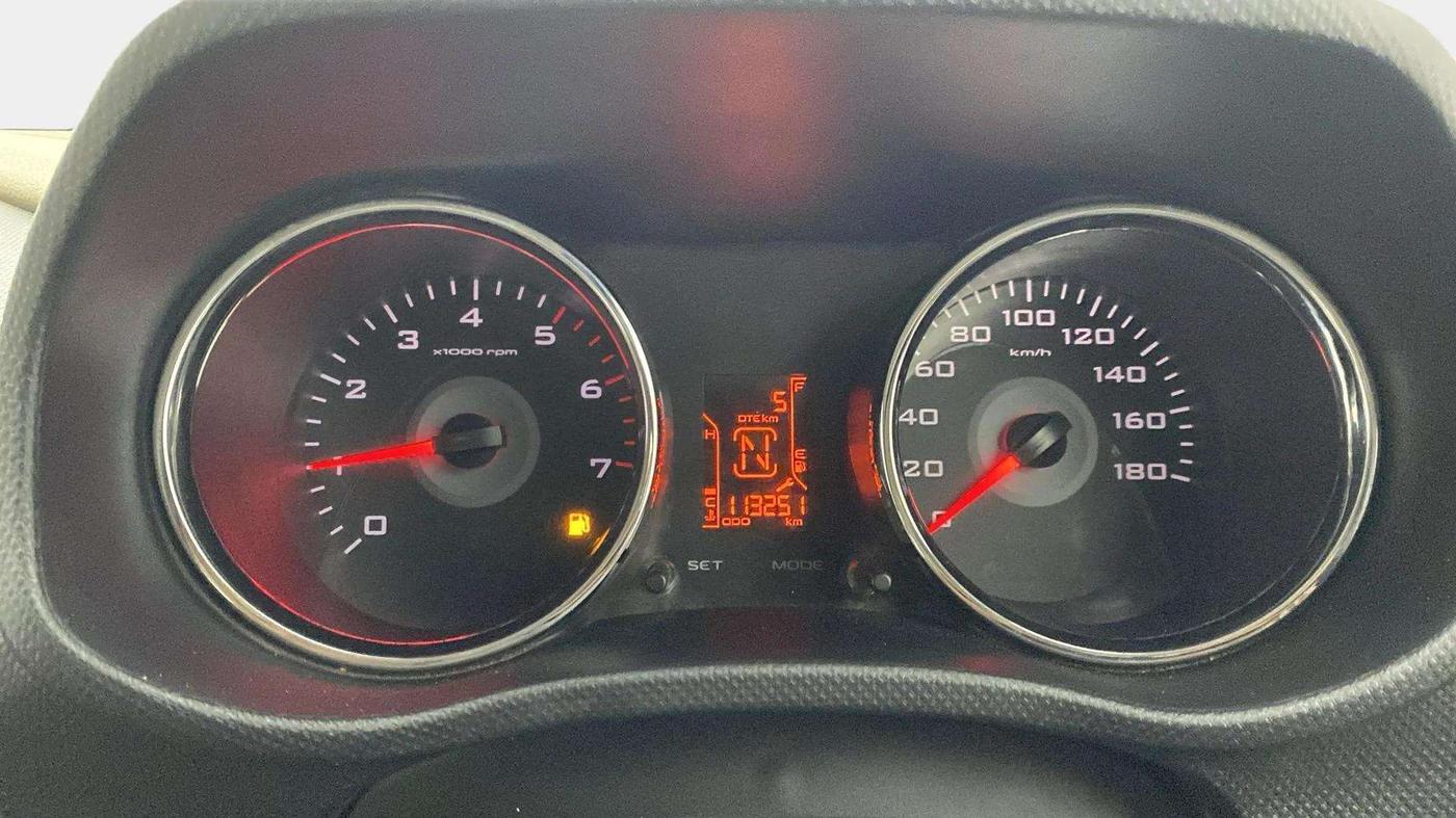 2017 Mahindra TUV300 T8, Diesel, Manual, 1,13,327 km, Odometer Image