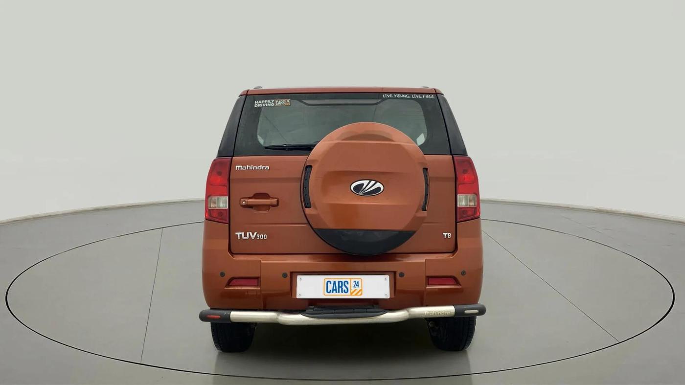 2017 Mahindra TUV300 T8, Diesel, Manual, 1,13,327 km, Back/Rear