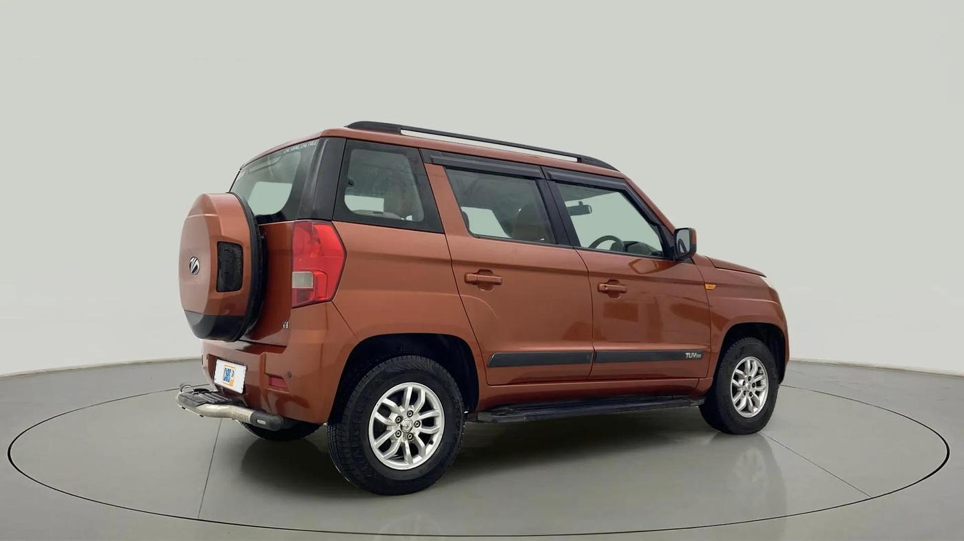 2017 Mahindra TUV300 T8, Diesel, Manual, 1,13,327 km, Right Back Diagonal