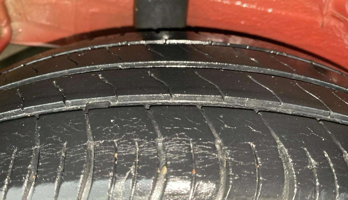2016 Maruti Celerio VXI, Petrol, Manual, 91,222 km, Right Rear Tyre Tread