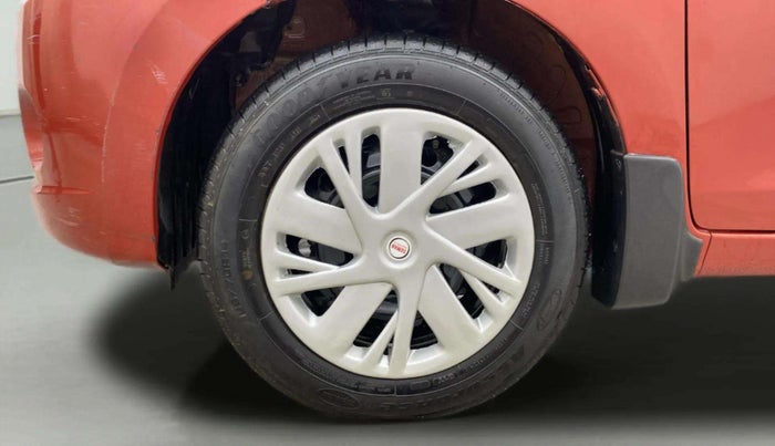 2016 Maruti Celerio VXI, Petrol, Manual, 91,222 km, Left Front Wheel