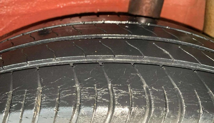2016 Maruti Celerio VXI, Petrol, Manual, 91,222 km, Left Rear Tyre Tread
