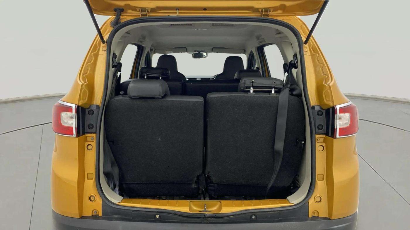 2023 Renault TRIBER RXZ AMT, Petrol, Automatic, 34,682 km, Boot Open Zoomed View