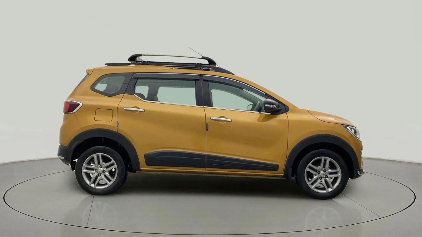 2023 Renault TRIBER RXZ AMT, Petrol, Automatic, 34,682 km, Right Side View