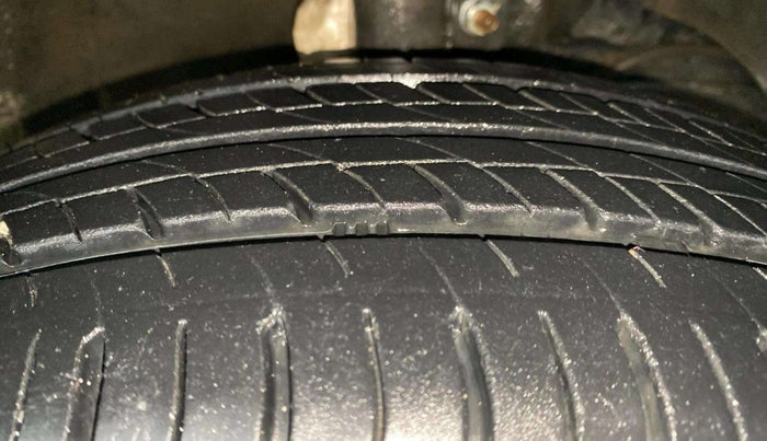 2018 Maruti Baleno DELTA PETROL 1.2, Petrol, Manual, 61,610 km, Right Front Tyre Tread