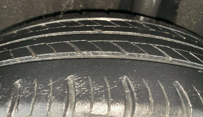 2018 Maruti Baleno DELTA PETROL 1.2, Petrol, Manual, 61,610 km, Left Rear Tyre Tread