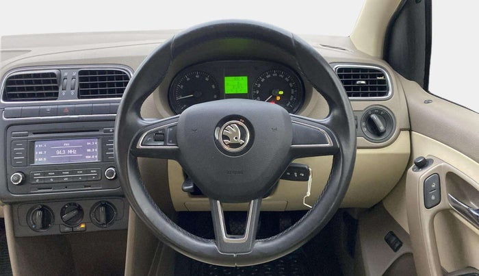 2014 Skoda Rapid 1.6 MPI AMBITION PLUS AT, Petrol, Automatic, 87,516 km, Steering Wheel Close Up