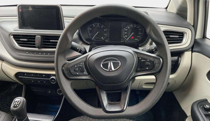 2022 Tata ALTROZ XT I-TURBO PETROL, Petrol, Manual, 32,179 km, Steering Wheel Close Up