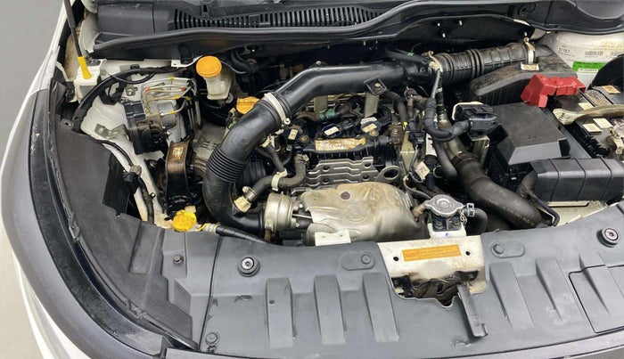 2022 Tata ALTROZ XT I-TURBO PETROL, Petrol, Manual, 32,179 km, Engine View - Right