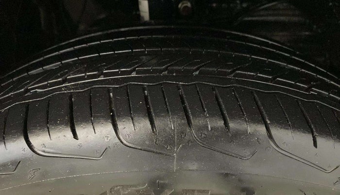 2023 Maruti FRONX ALPHA 1.0 TURBO MT, Petrol, Manual, 2,744 km, Right Front Tyre Tread