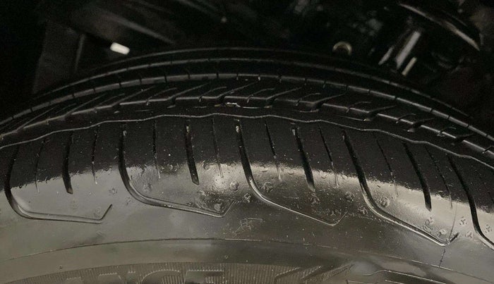 2023 Maruti FRONX ALPHA 1.0 TURBO MT, Petrol, Manual, 2,744 km, Left Front Tyre Tread