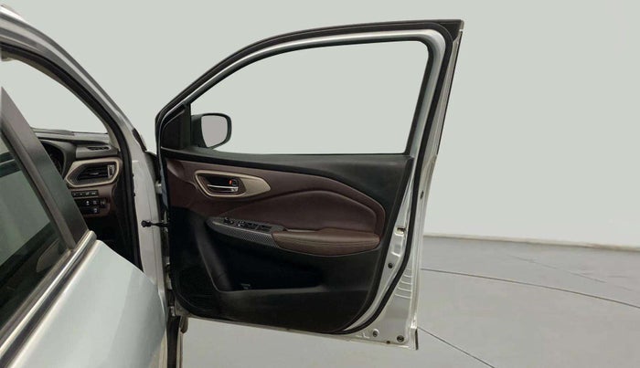 2023 Maruti FRONX ALPHA 1.0 TURBO MT, Petrol, Manual, 2,744 km, RHS Front Door