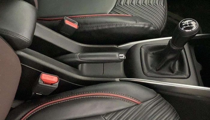 2023 Maruti FRONX ALPHA 1.0 TURBO MT, Petrol, Manual, 2,744 km, Gear Lever