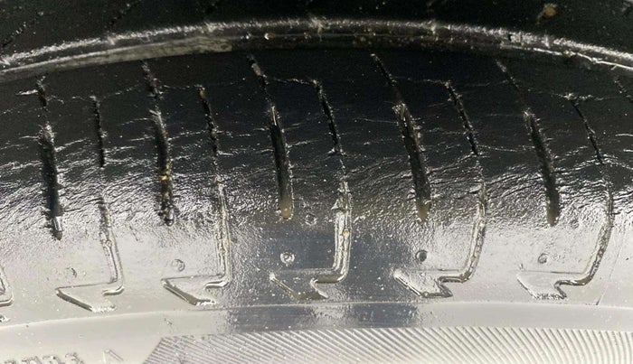 2018 Maruti IGNIS DELTA 1.2, Petrol, Manual, 33,150 km, Left Front Tyre Tread