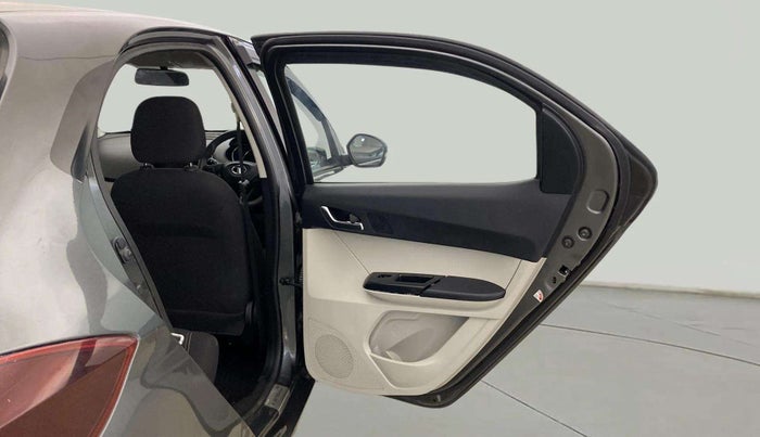 2023 Tata Tiago XZ PLUS CNG, CNG, Manual, 39,394 km, RHS Rear Door