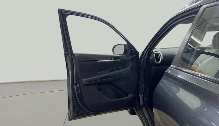 2022 KIA SONET HTK PLUS 1.2, Petrol, Manual, 38,640 km, LHS Front Door
