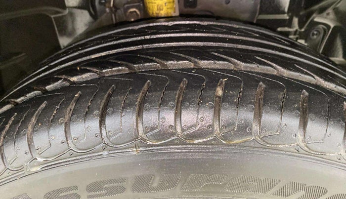 2021 Ford Ecosport TITANIUM + 1.5L PETROL AT, Petrol, Automatic, 15,555 km, Right Front Tyre Tread