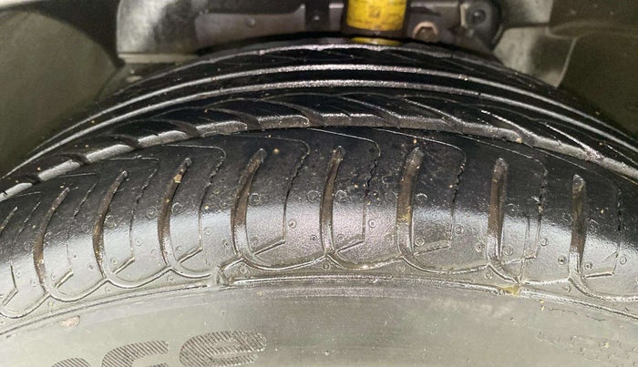 2021 Ford Ecosport TITANIUM + 1.5L PETROL AT, Petrol, Automatic, 15,555 km, Left Front Tyre Tread