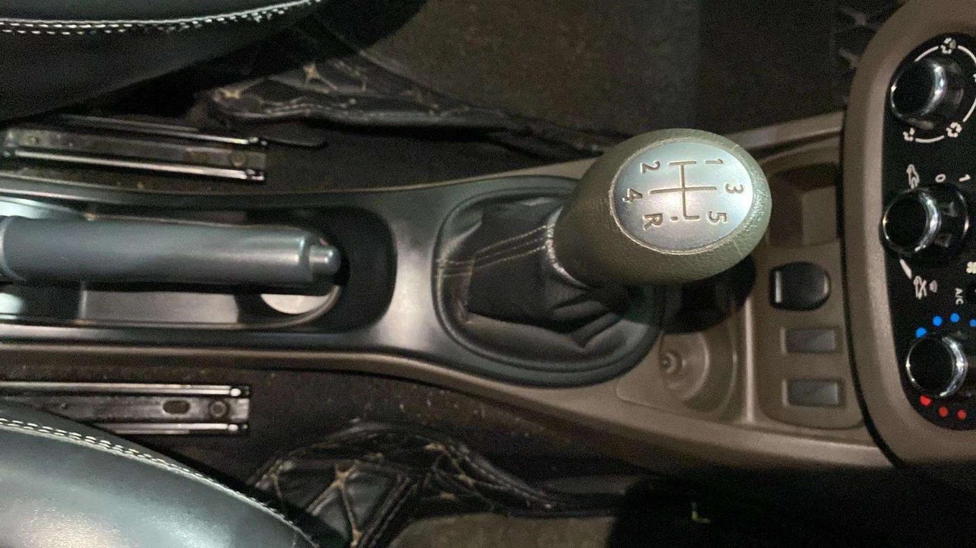 2018 Renault Duster 85 PS RXE DIESEL, Diesel, Manual, 81,384 km, Gear Lever