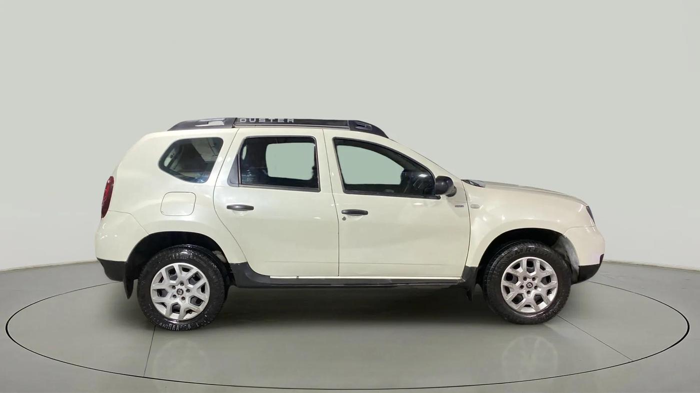 2018 Renault Duster 85 PS RXE DIESEL, Diesel, Manual, 81,384 km, Right Side View