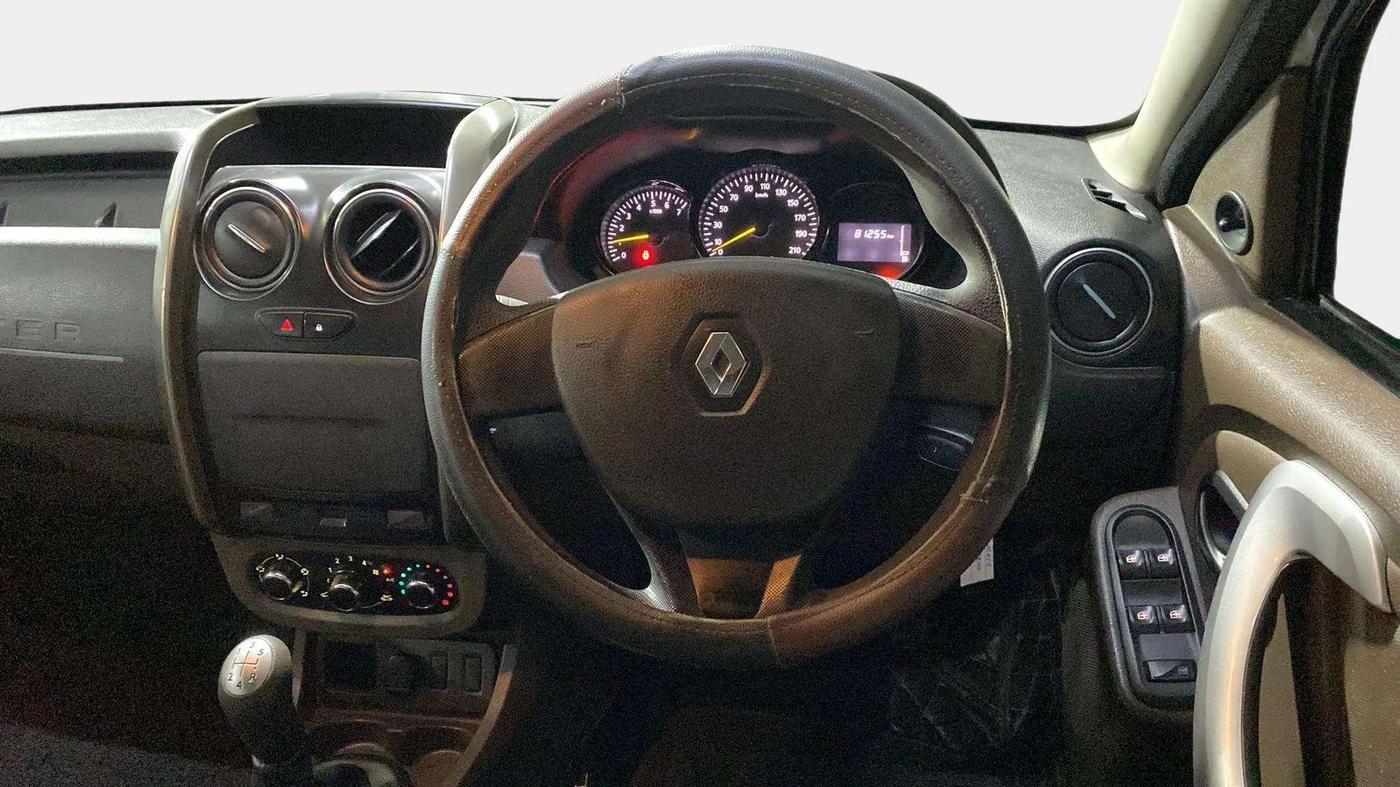 2018 Renault Duster 85 PS RXE DIESEL, Diesel, Manual, 81,384 km, Steering Wheel Close Up