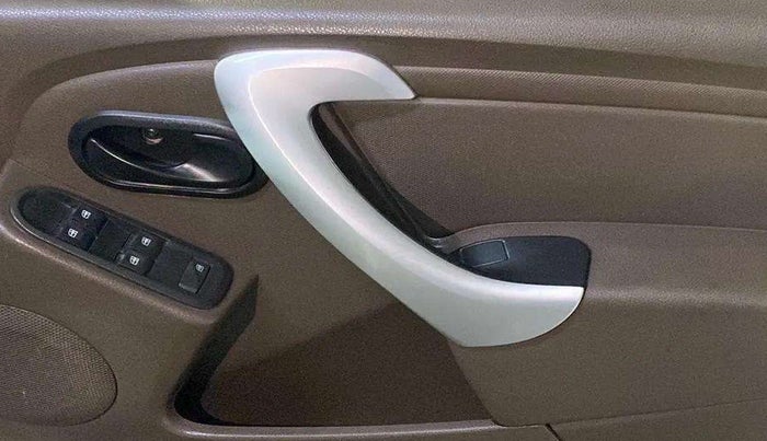 2018 Renault Duster 85 PS RXE DIESEL, Diesel, Manual, 81,269 km, Driver Side Door Panels Control