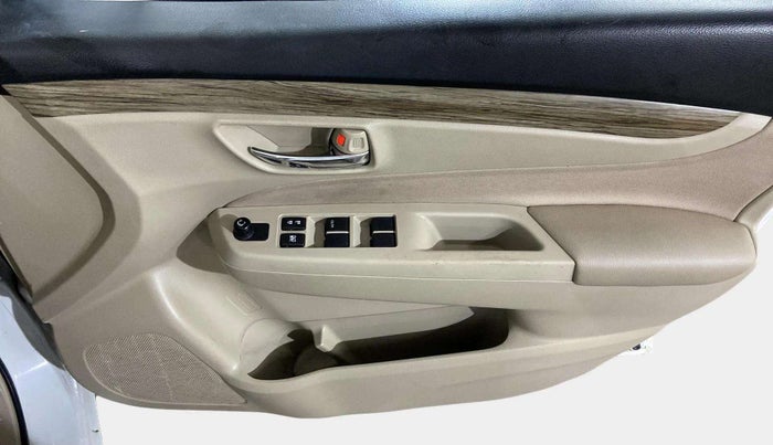 2020 Maruti Ciaz DELTA 1.5 SHVS MT PETROL, Petrol, Manual, 66,689 km, Driver Side Door Panels Control