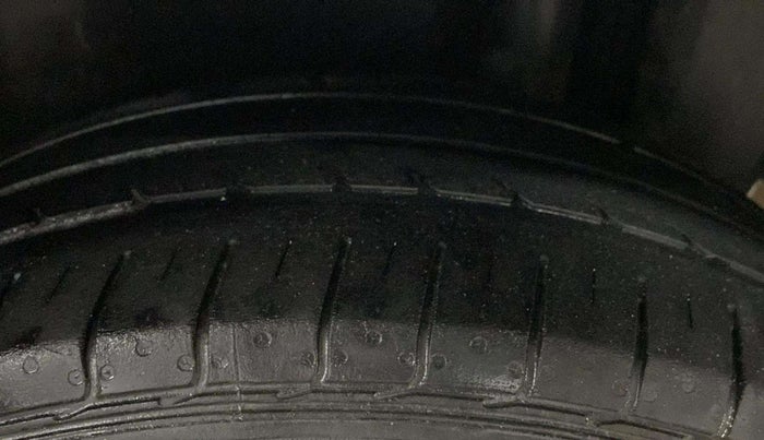 2020 Maruti Ciaz DELTA 1.5 SHVS MT PETROL, Petrol, Manual, 66,689 km, Left Rear Tyre Tread
