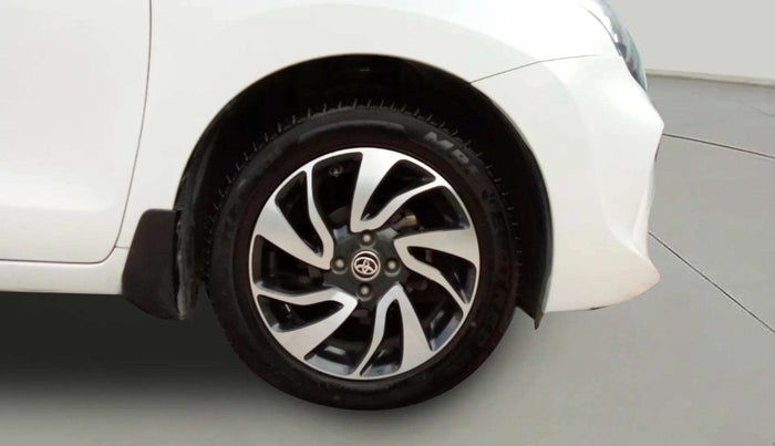 2020 Toyota Glanza V, Petrol, Manual, 50,552 km, Right Front Wheel