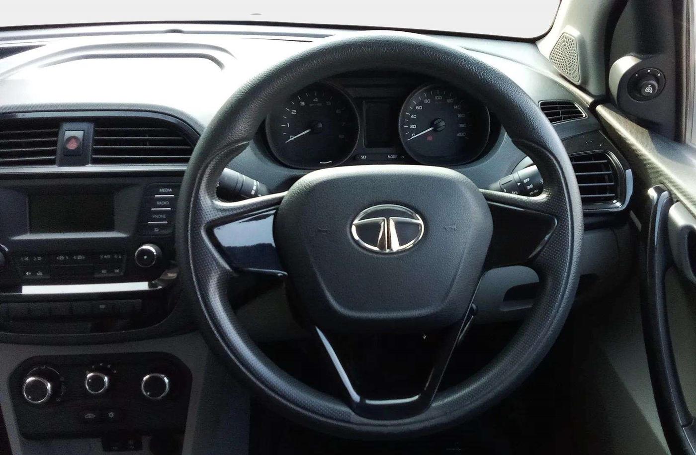 2018 Tata Tiago XT PETROL, Petrol, Manual, 53,144 km, Steering Wheel Close Up