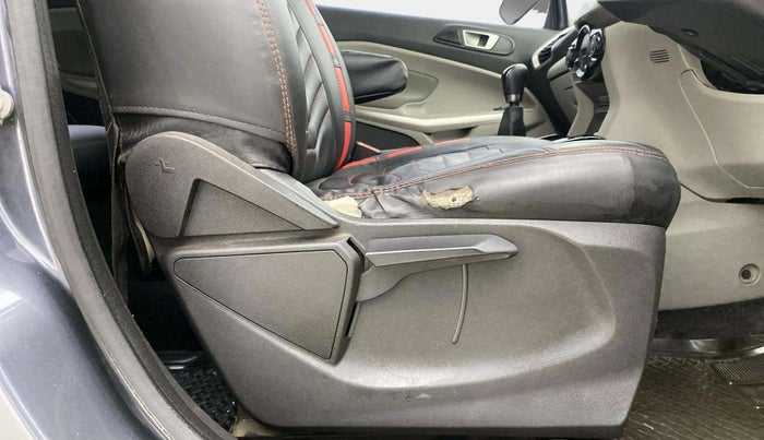 2016 Ford Ecosport TITANIUM 1.5L DIESEL, Diesel, Manual, 1,36,505 km, Driver Side Adjustment Panel