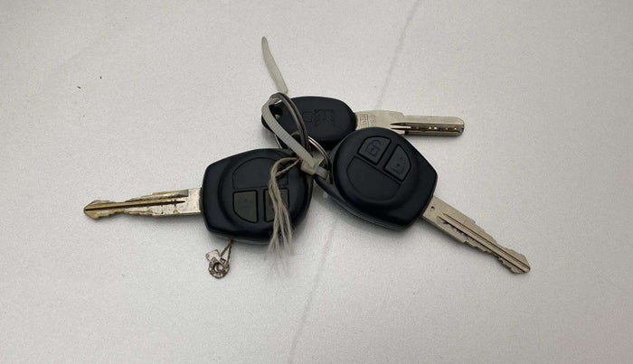 2013 Maruti Swift Dzire VXI, Petrol, Manual, 75,902 km, Key Close Up