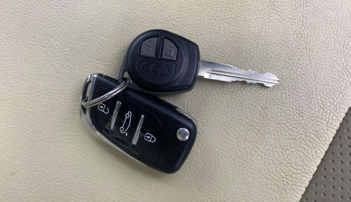 2020 Maruti Ciaz DELTA 1.5 SHVS MT PETROL, Petrol, Manual, 59,830 km, Key Close Up