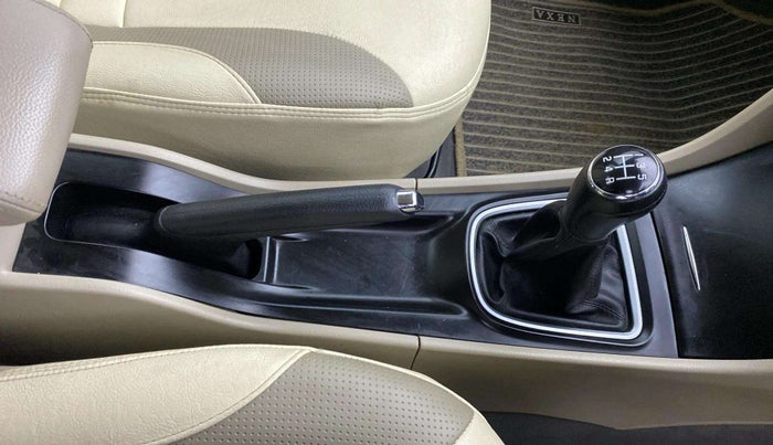 2020 Maruti Ciaz DELTA 1.5 SHVS MT PETROL, Petrol, Manual, 59,830 km, Gear Lever