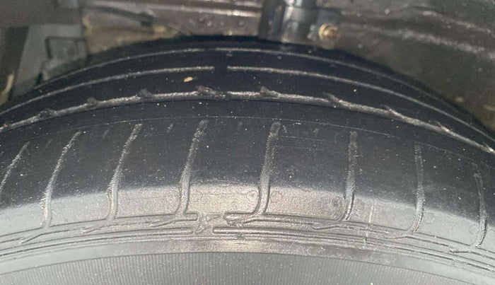 2020 Maruti Ciaz DELTA 1.5 SHVS MT PETROL, Petrol, Manual, 59,830 km, Left Front Tyre Tread